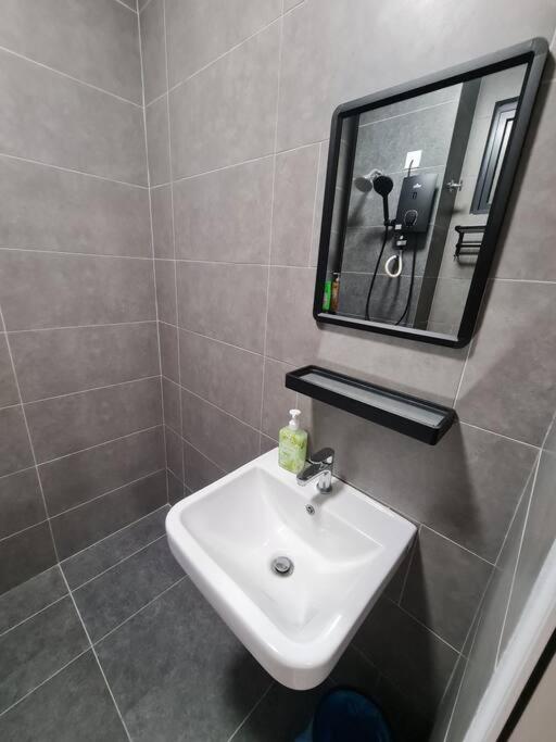 Apartamento Tiny Near Gleneagles 10 Mins To Klcc
